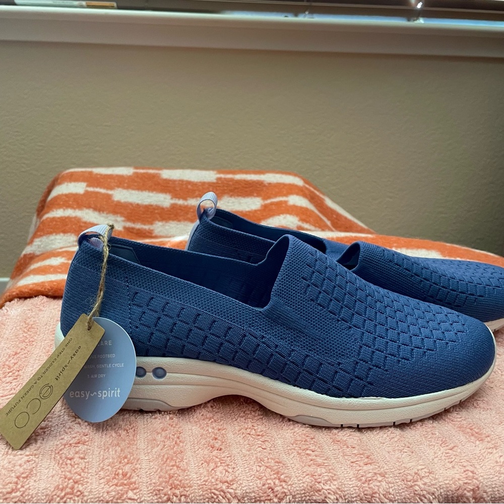 Easy Spirit Navy espadrilles - Picture 2 of 3